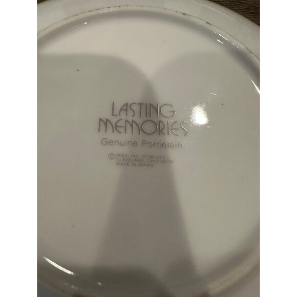 Vintage 1975 Lasting Memories What Is A Girl Collectible Plate - Picture 2 of 2